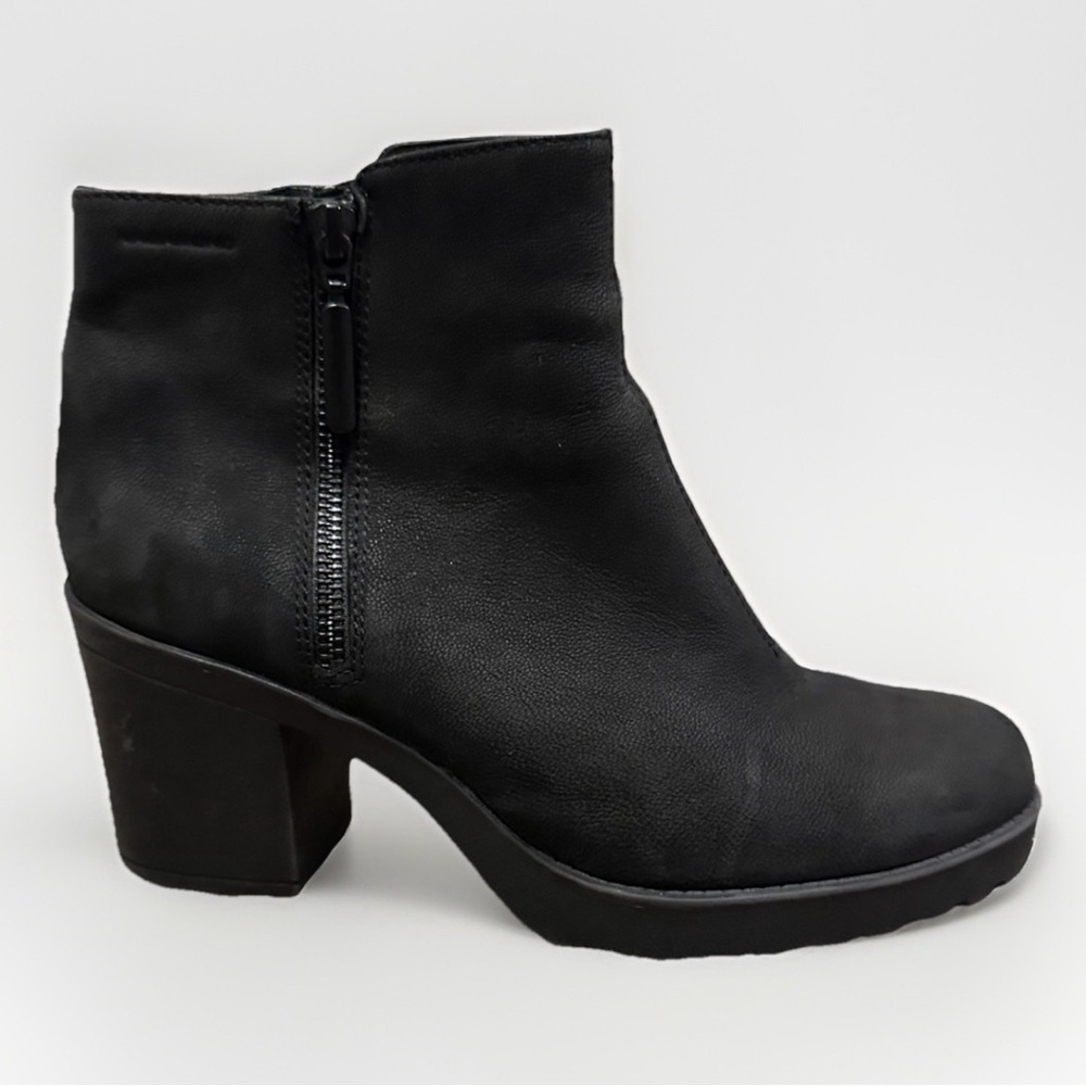 Vagabond Shoemaker Grace Double Zipper Lug Sole Ankle Boot Women’s  EU 39 US 8.5